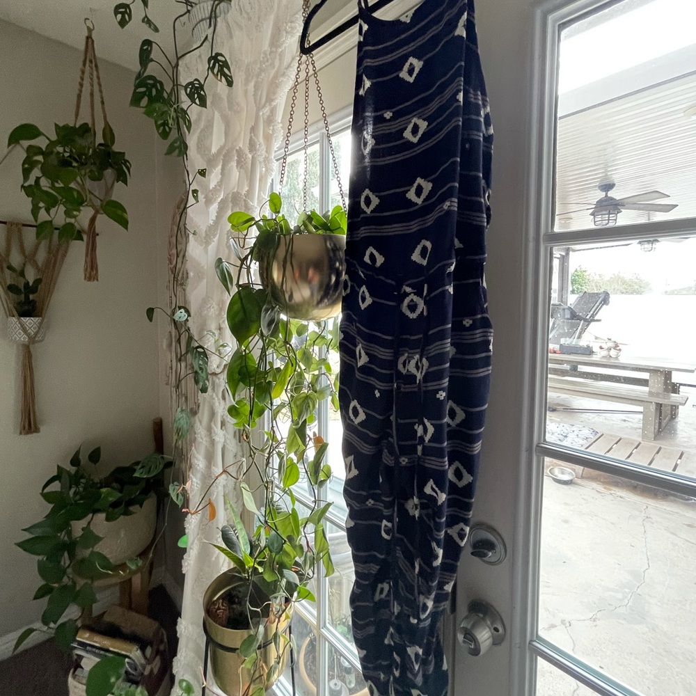 Roxy jumper size small